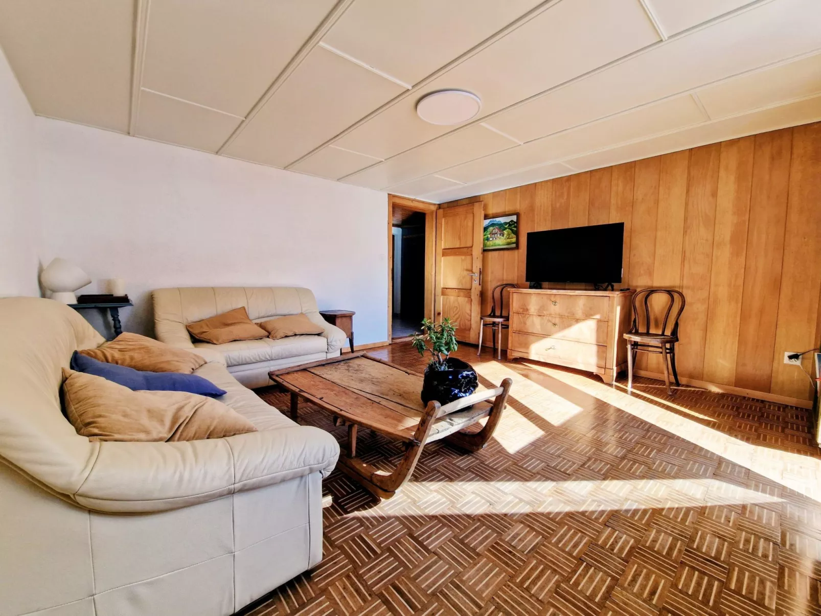 Faderhorn 8 - Inside