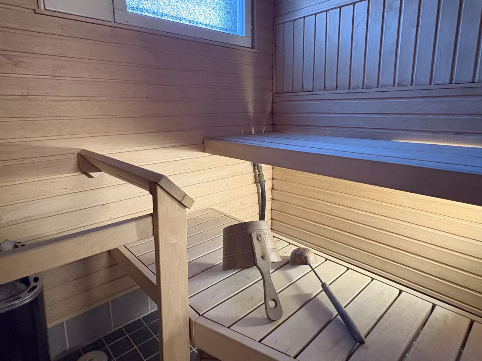 Lumikeidas - Drinnen