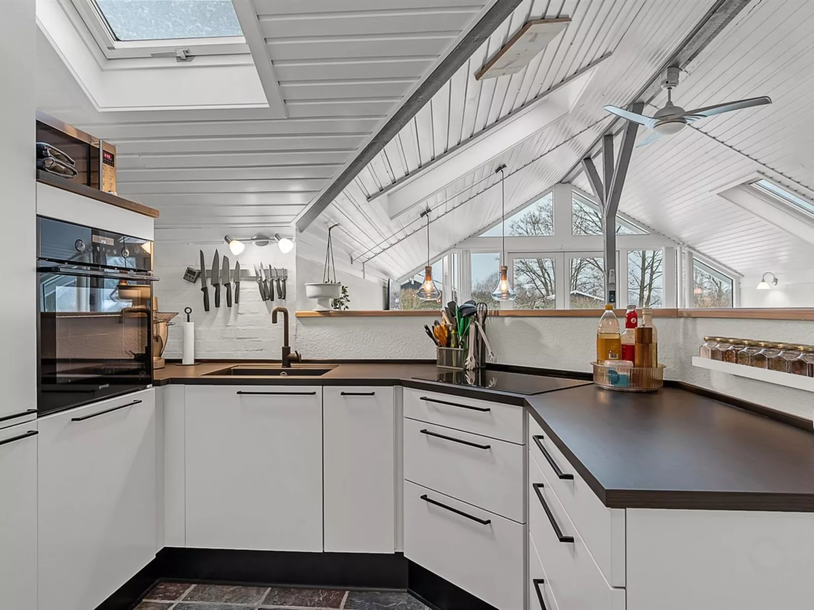 "Hielm" - 490m from the sea - Inside