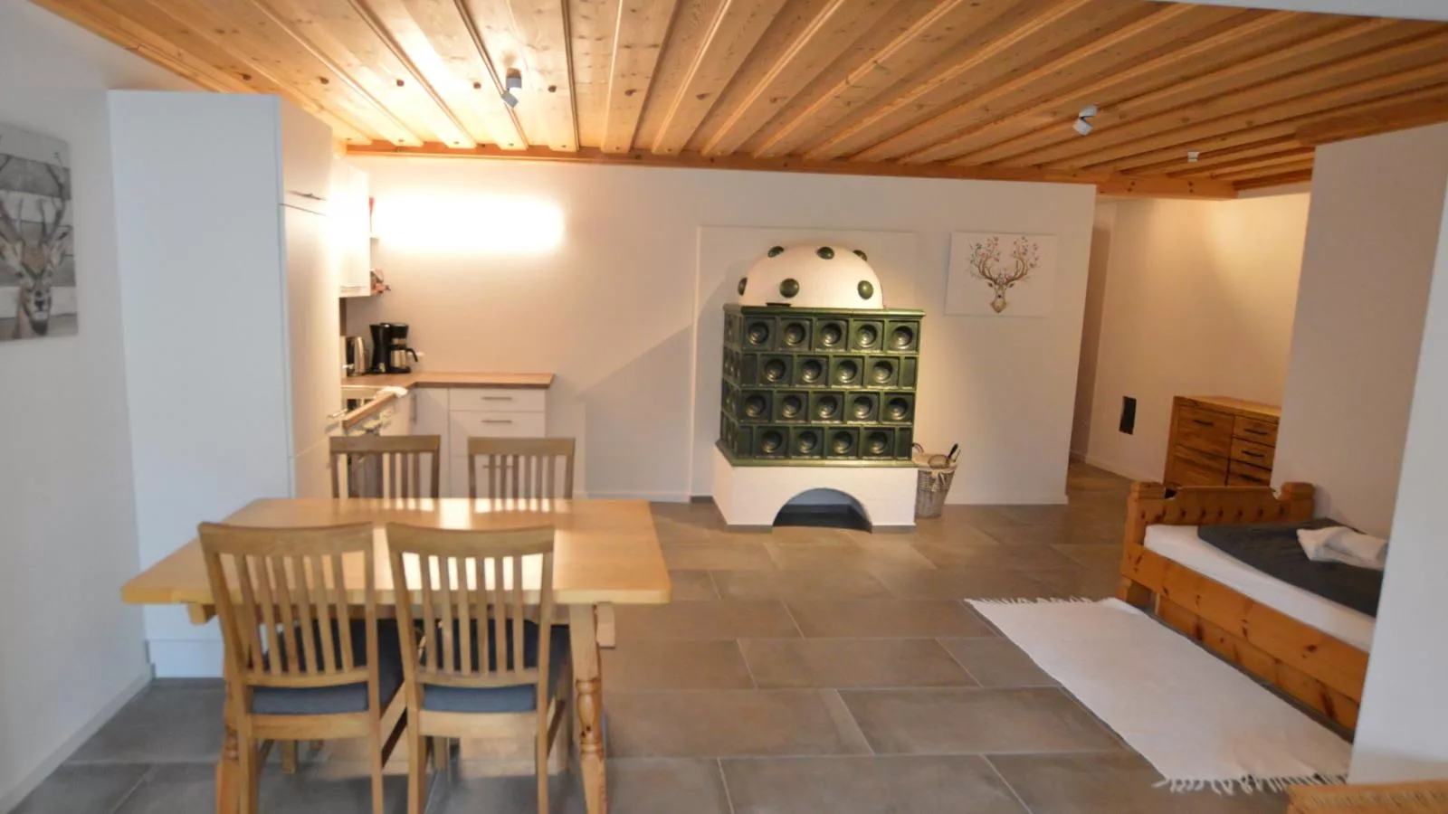 Selbkönig-Dining room