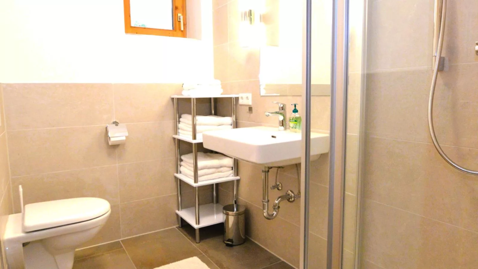 Selbkönig-Bathroom