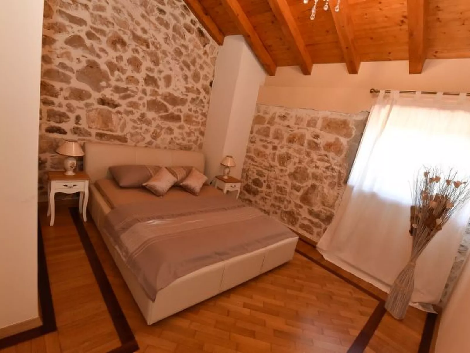 Stone villa Anita with pool - Image-tags.info