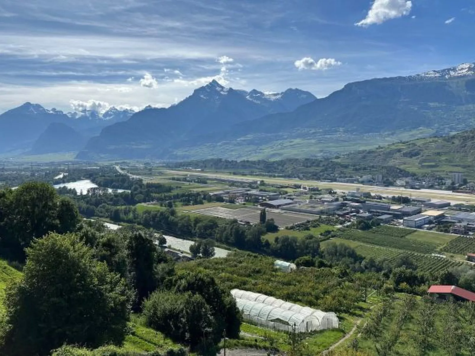 Why not à 5 mns de Sion - Draußen