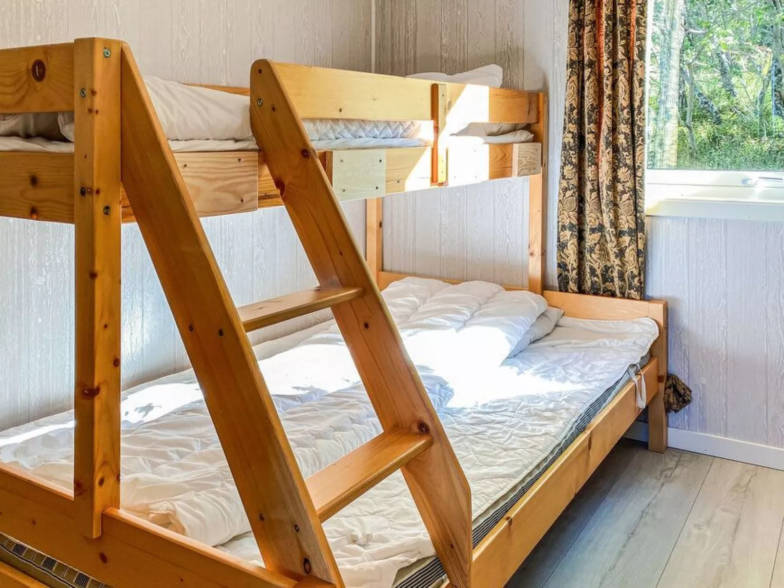 Tingvoll Blockhaus - Drinnen