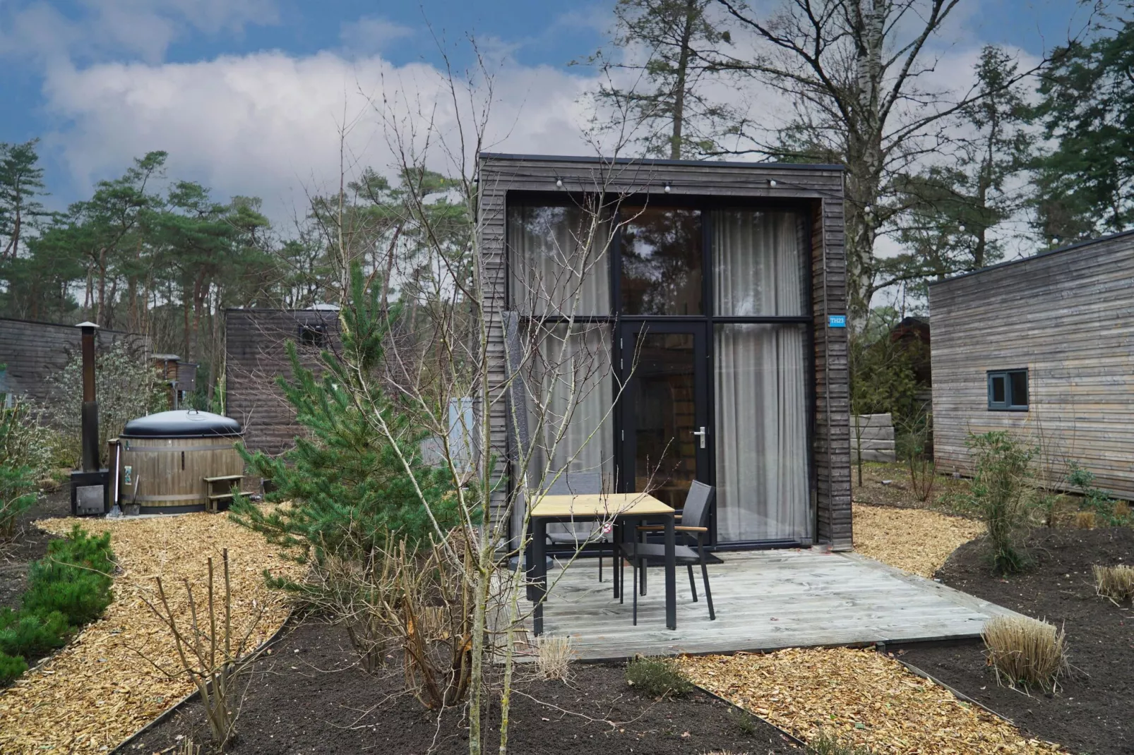 Resort Beekbergen 6-Exterior summer