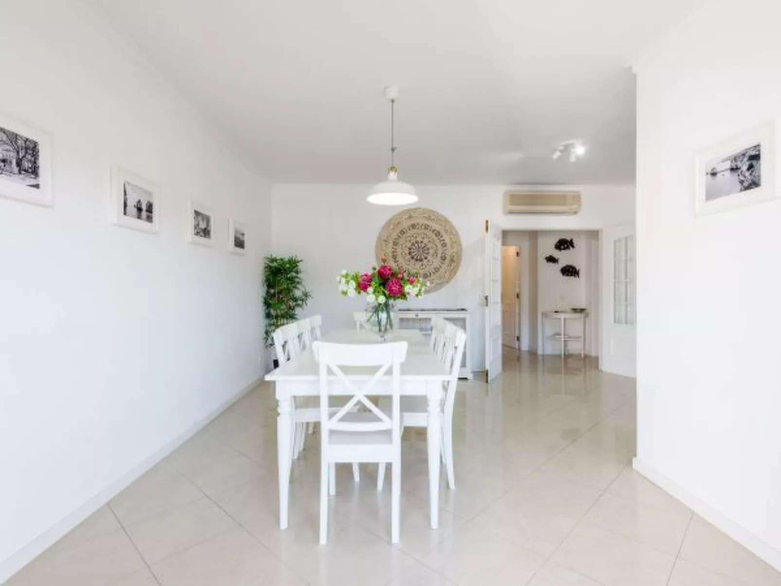Amazing Apartment in Albufeira - Inside
