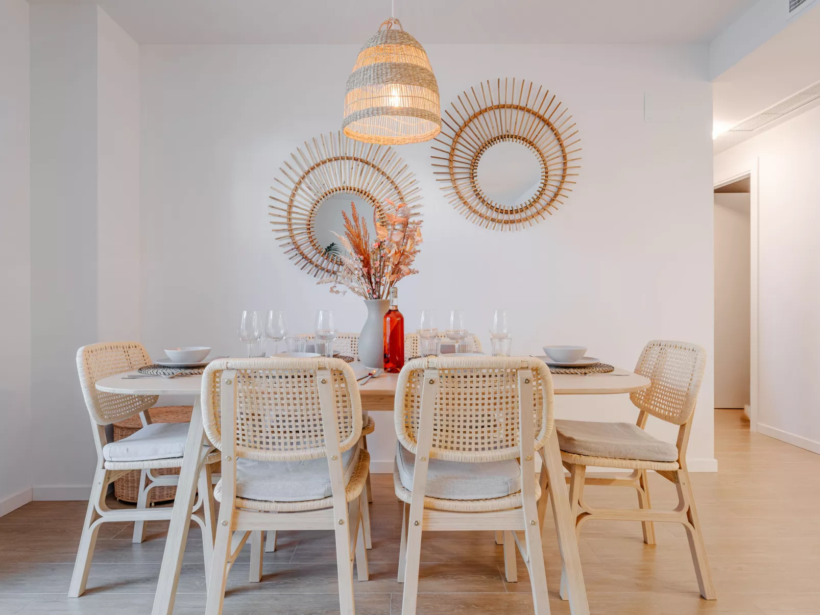 Marina Real III - Inside