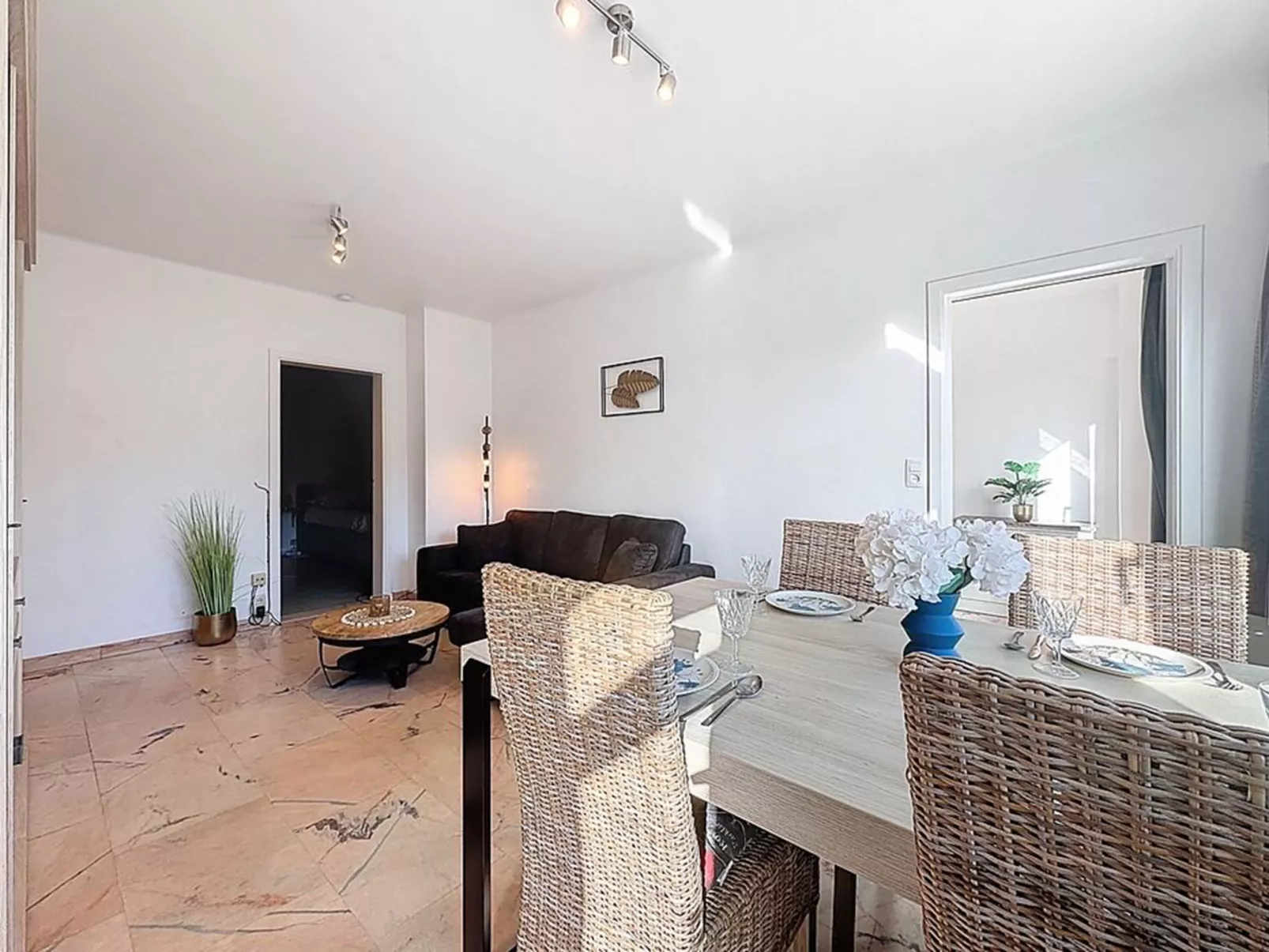 Centrally located "Scarphout 3G" - Drinnen