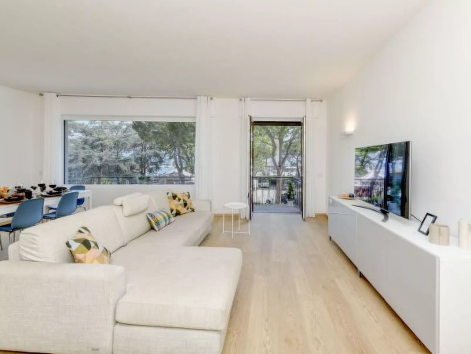 DesenzanoLoft - Der Riese vom See - Image-tags.info