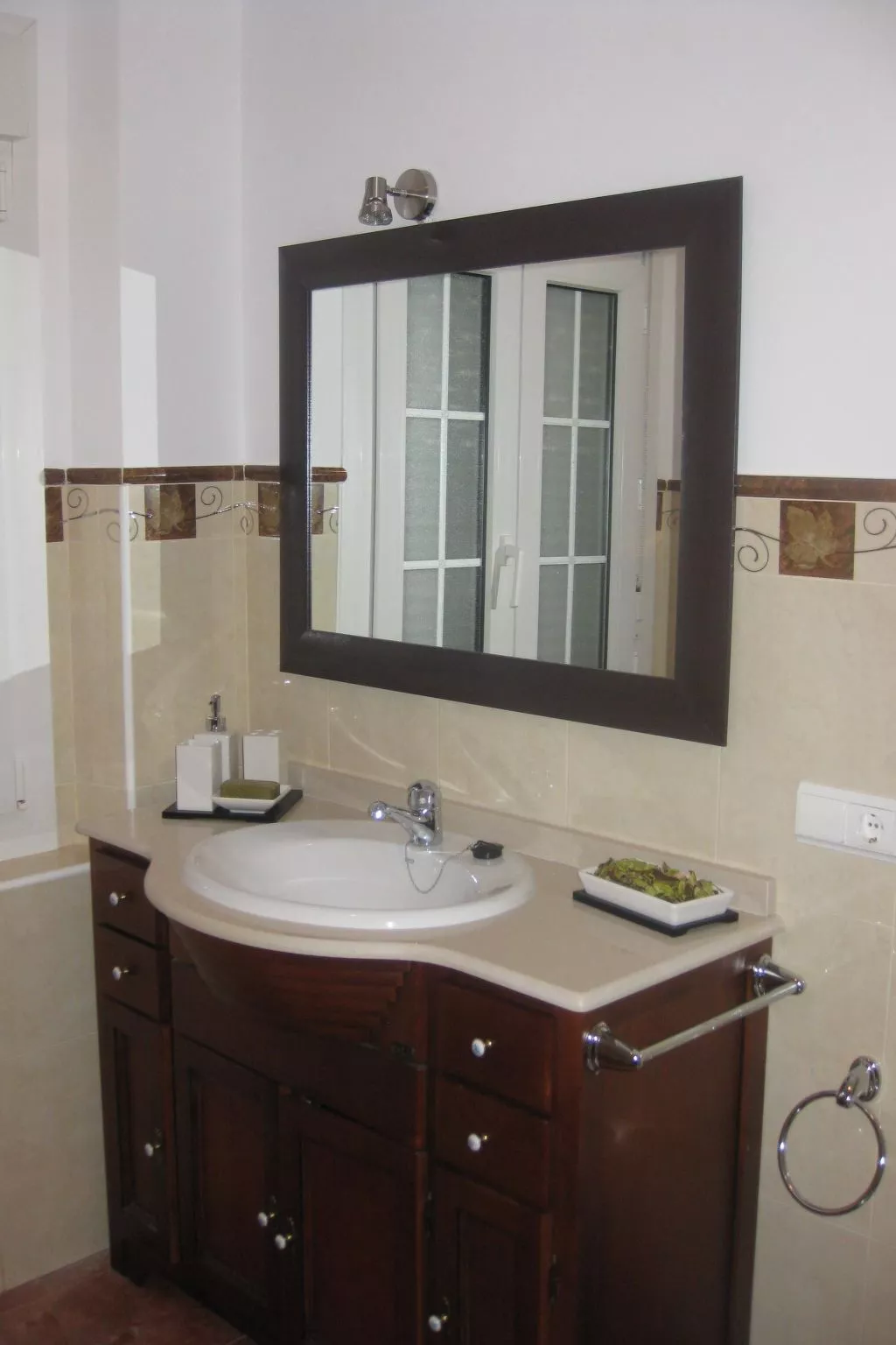 "Remedios" mit Terrasse - Drinnen