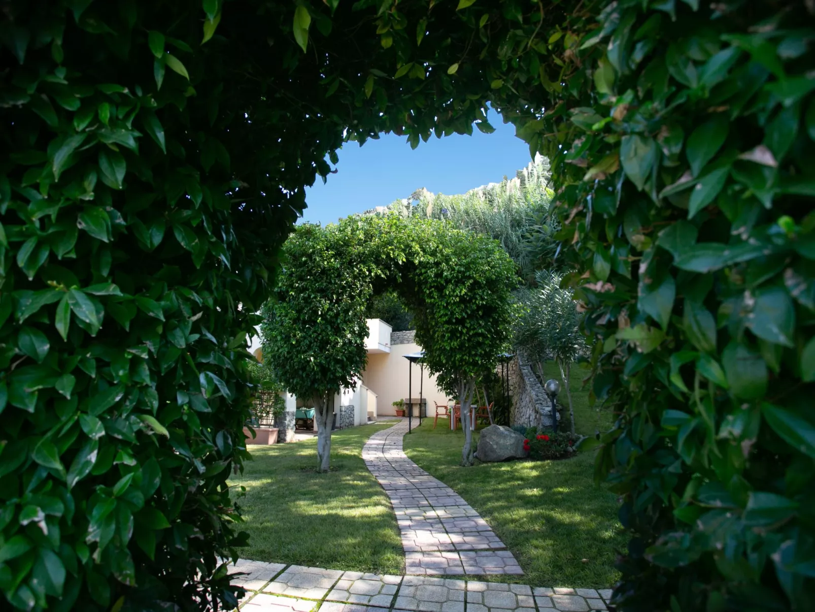 Luxus-Drei-Zimmer-Wohnungen mit großem Garten - Dehors
