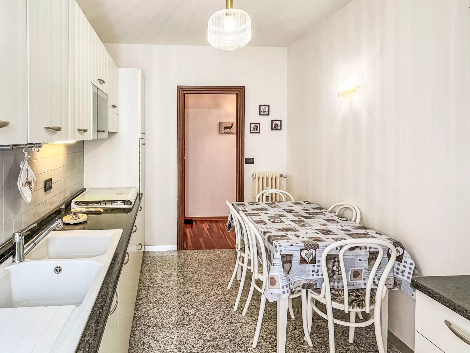 Maison Ginevra - Drinnen