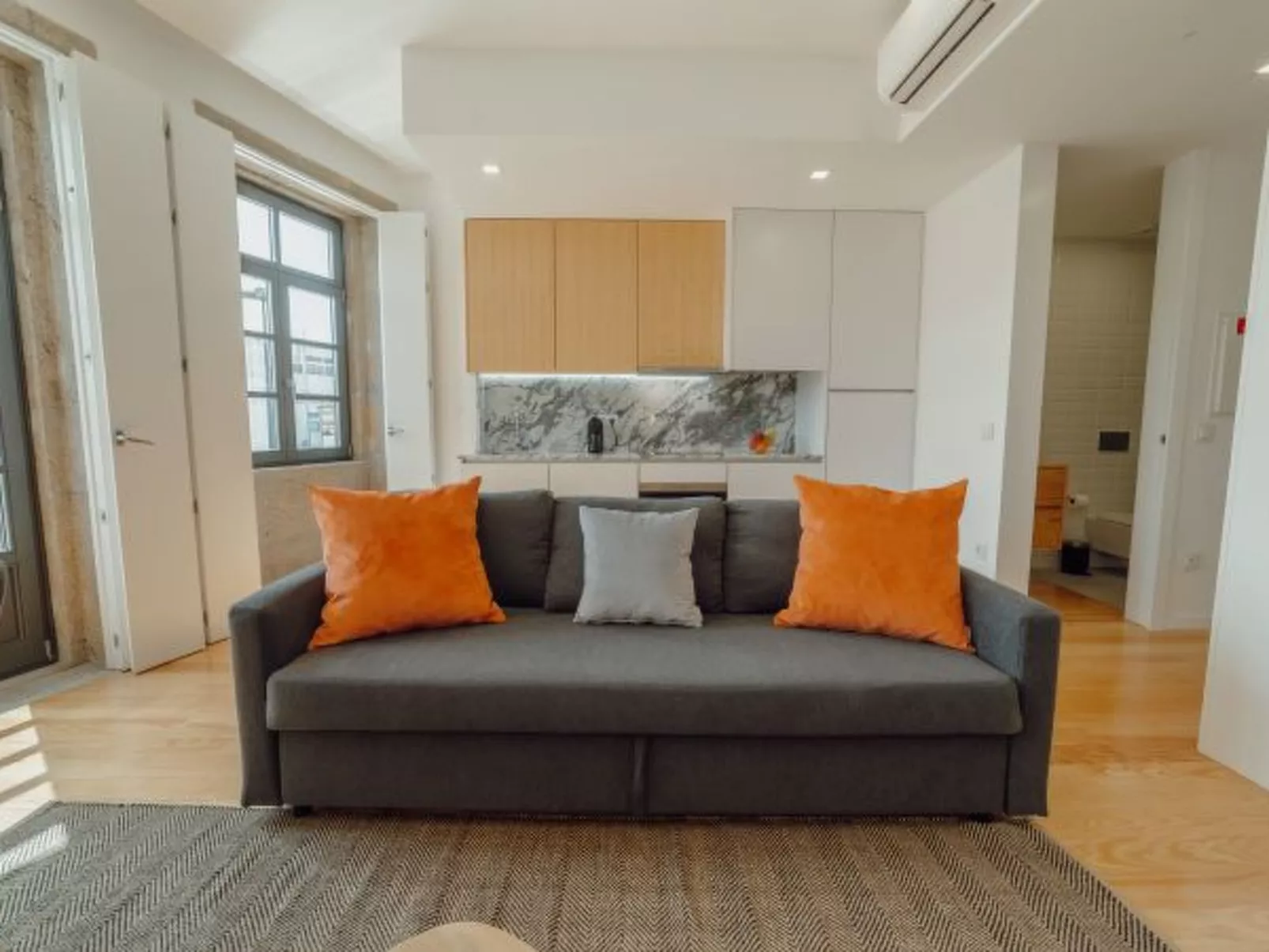 COURTYARD OPORTO DESIGN APARTMENT B - Drinnen