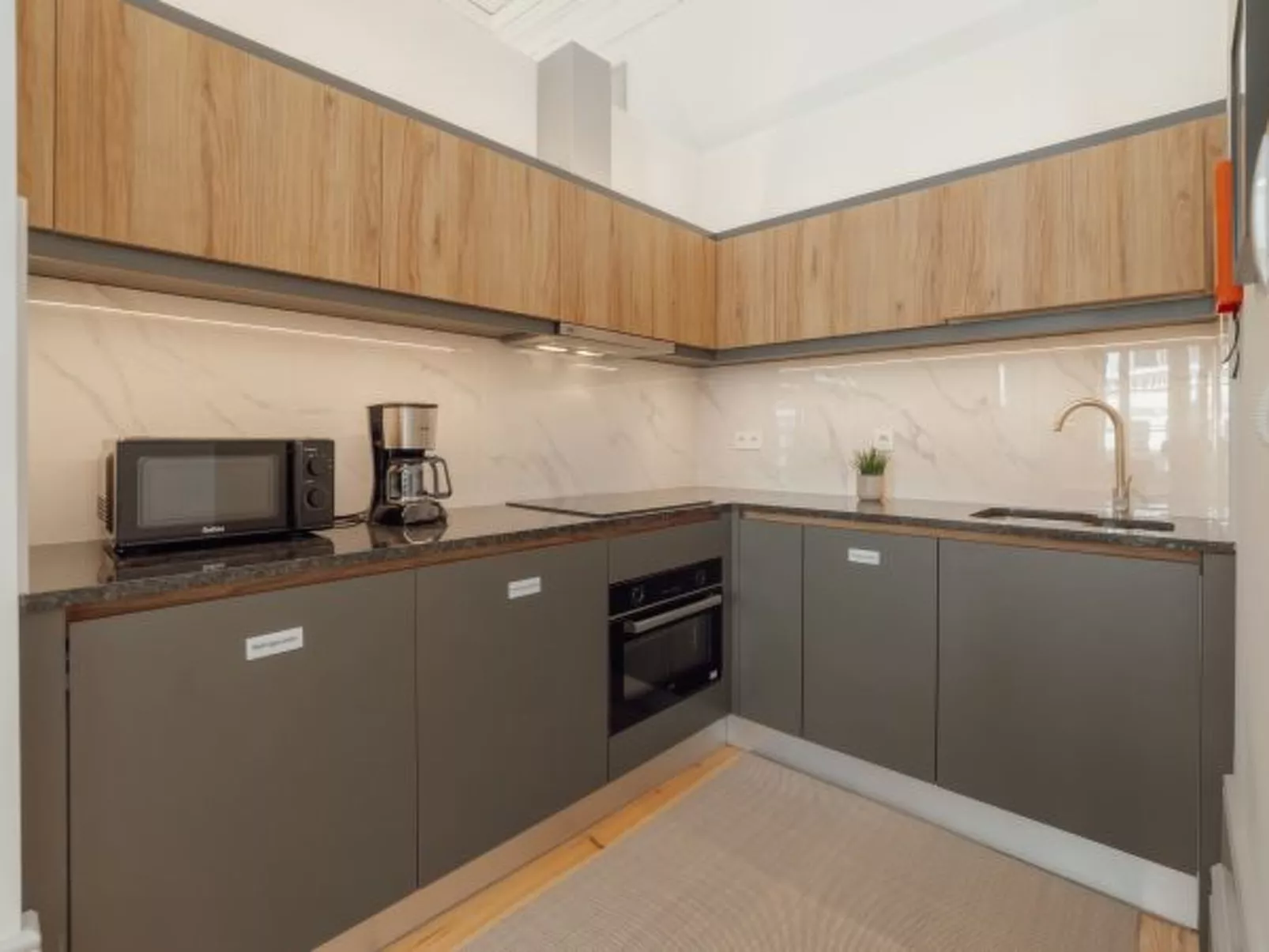 HEART OF PORTO APARTMENT A by VACATIONY - Drinnen