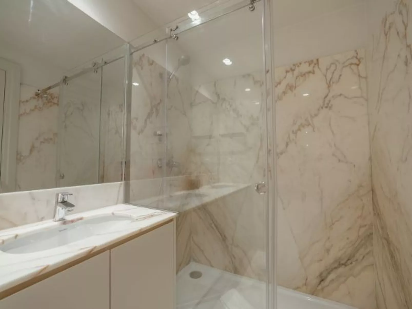 DOWNTOWN PENTHOUSE with RIVER VIEW by VACATIONY - Inside