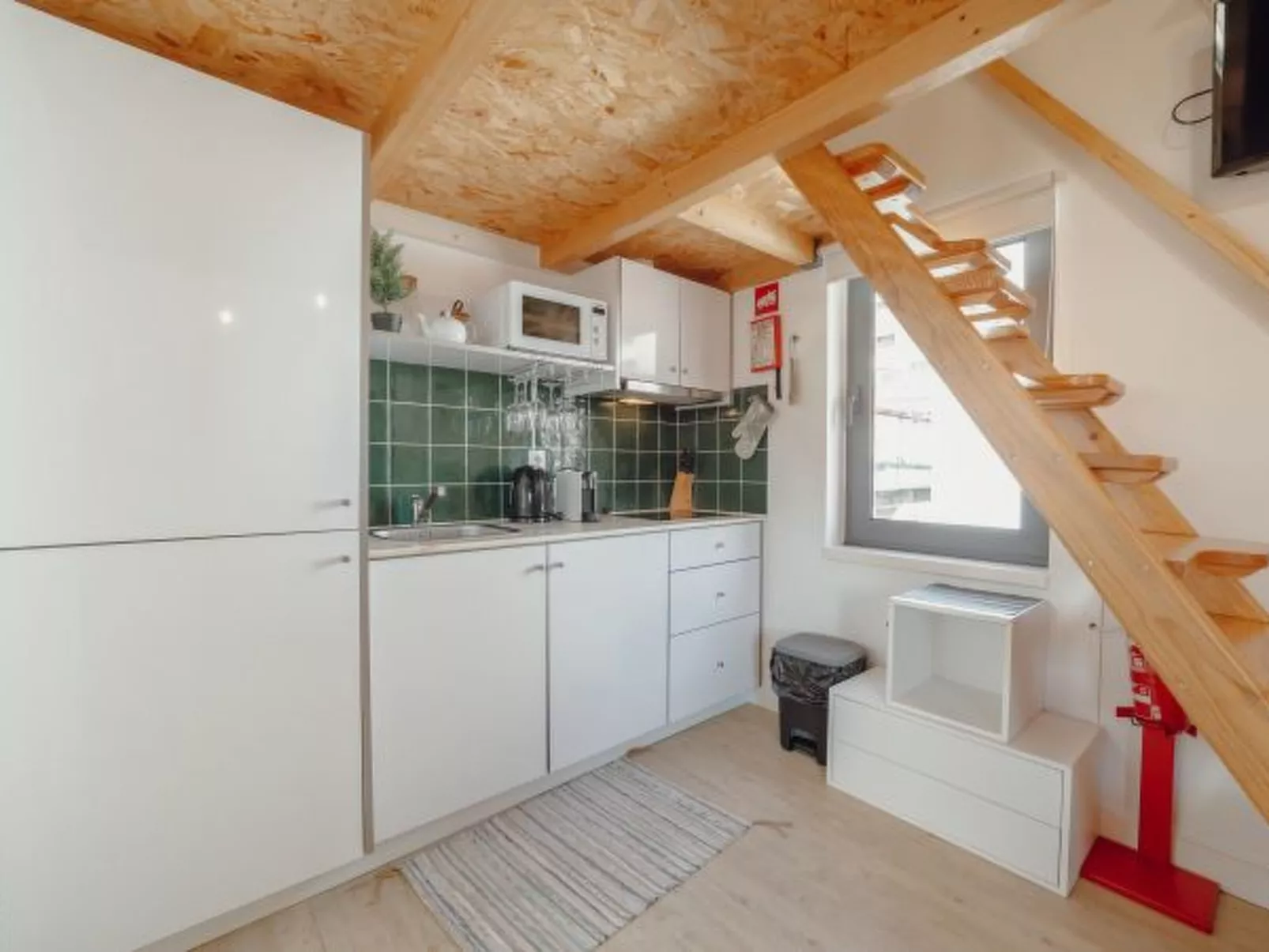 MEZZANINE STYLISH APARTMENT U by VACATIONY - Inside