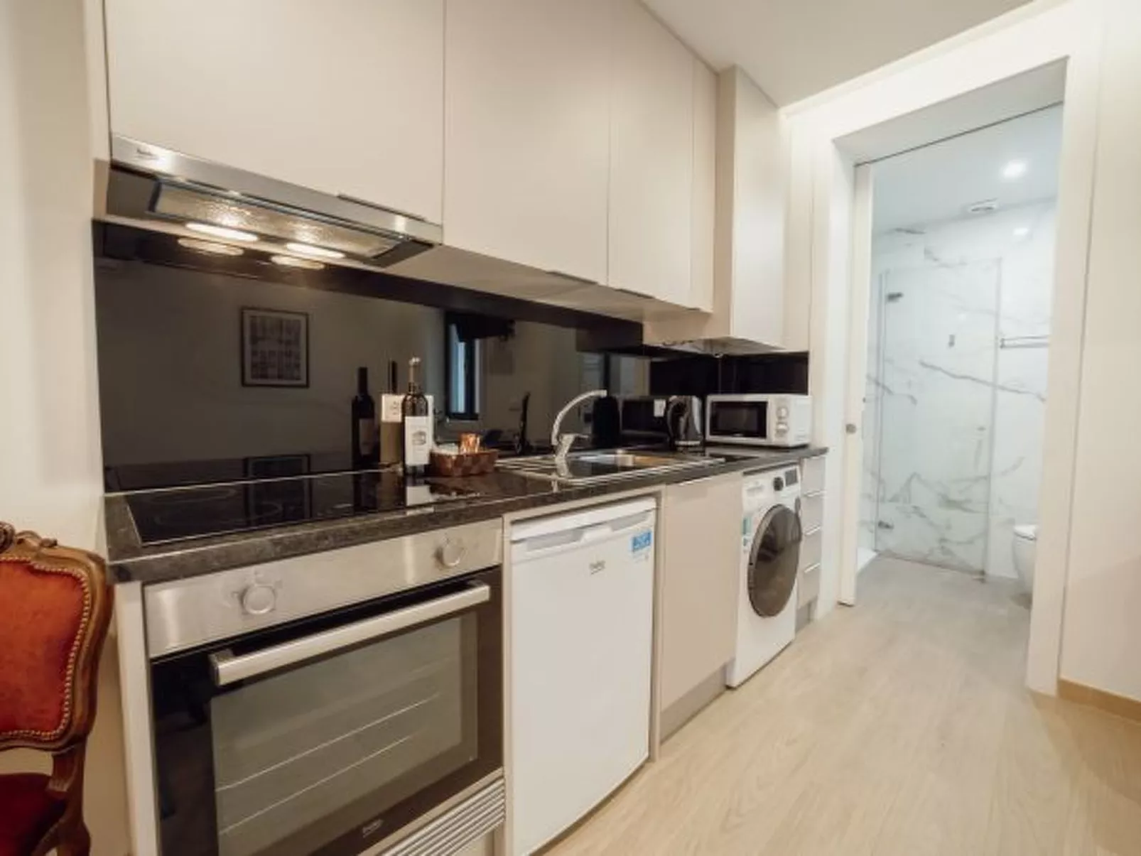 CARMO RESIDENCE PORTO - S. LUIS by VACATIONY - Dedans