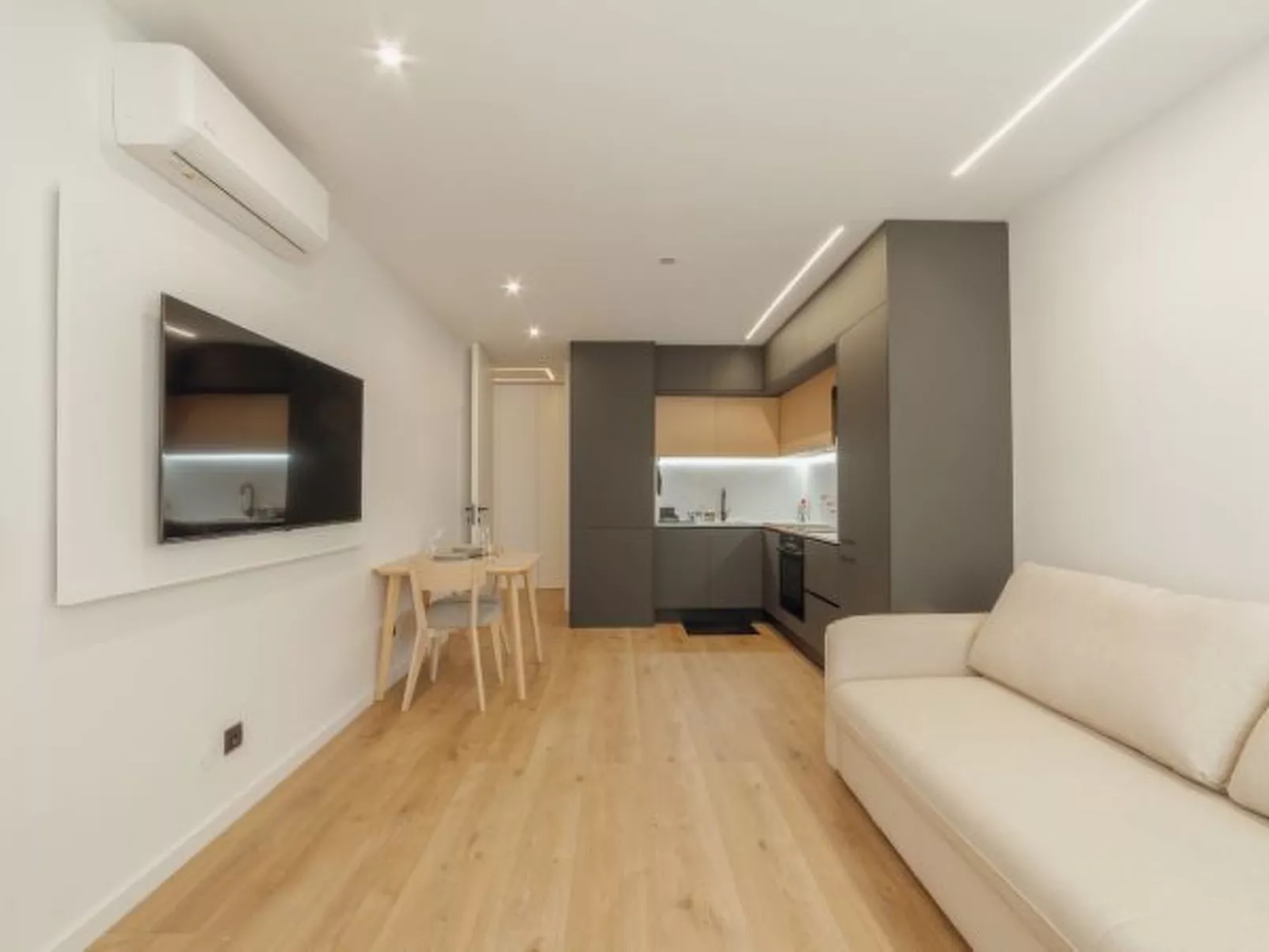 DOWNTOWN PREMIUM with BALCONY by VACATIONY - Inside