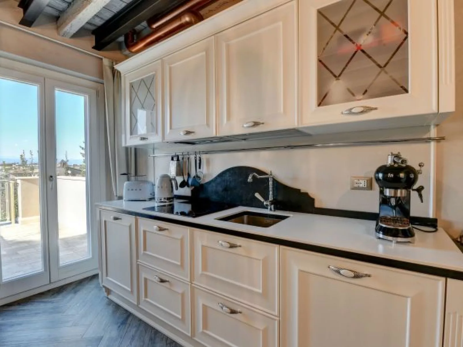 DesenzanoLoft : La Vite Luxury Appartment 2 CIN IT017067C2HOLOZDF9 - Image-tags.info