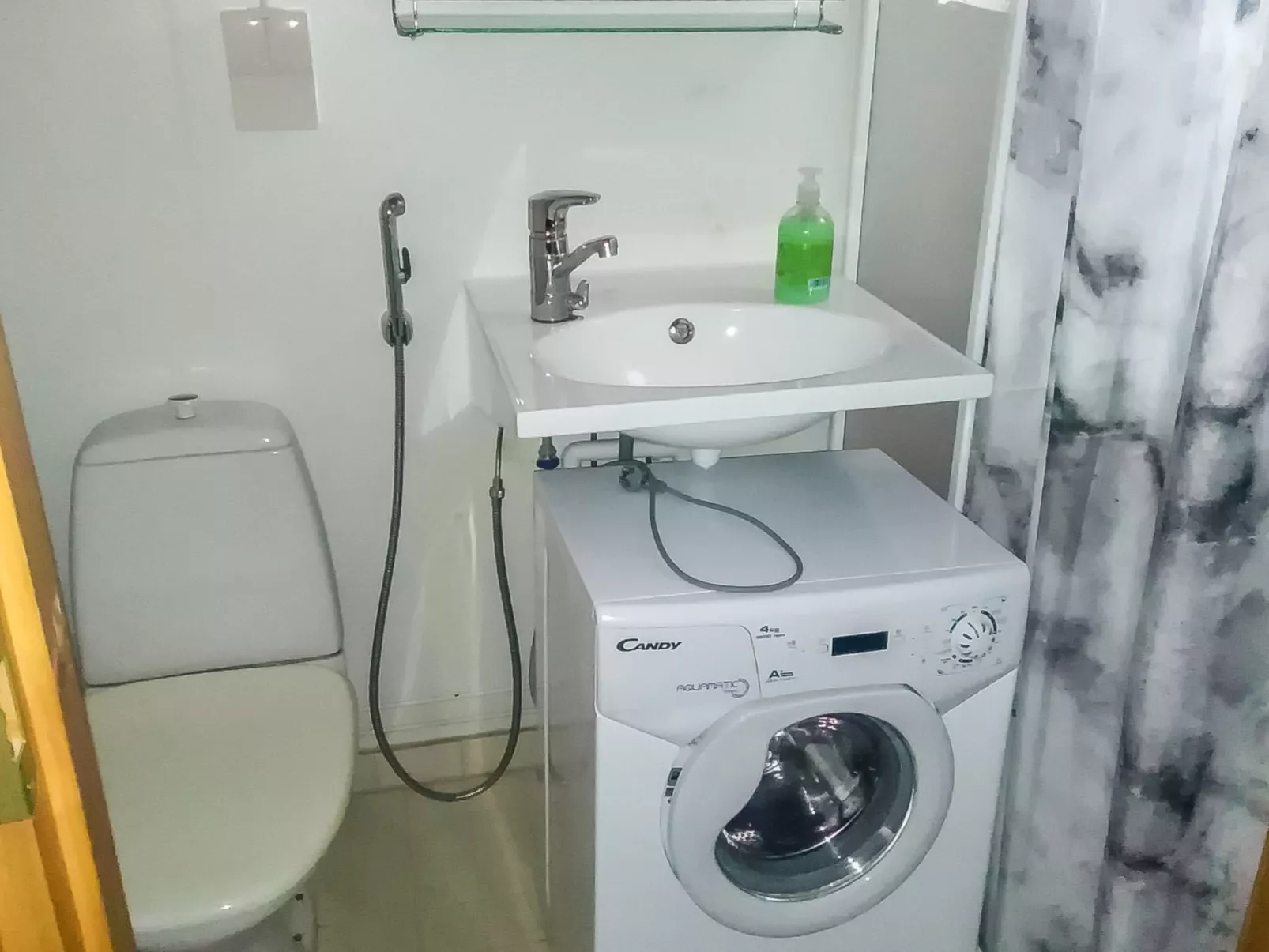 Kulta-käkönen 6 by bomba - Inside