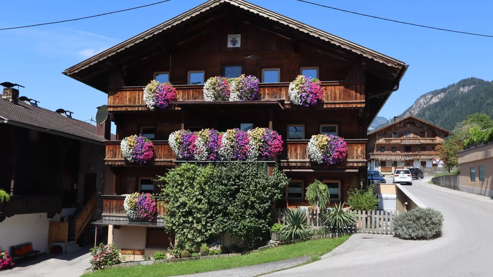 Tröger I-Exterior summer