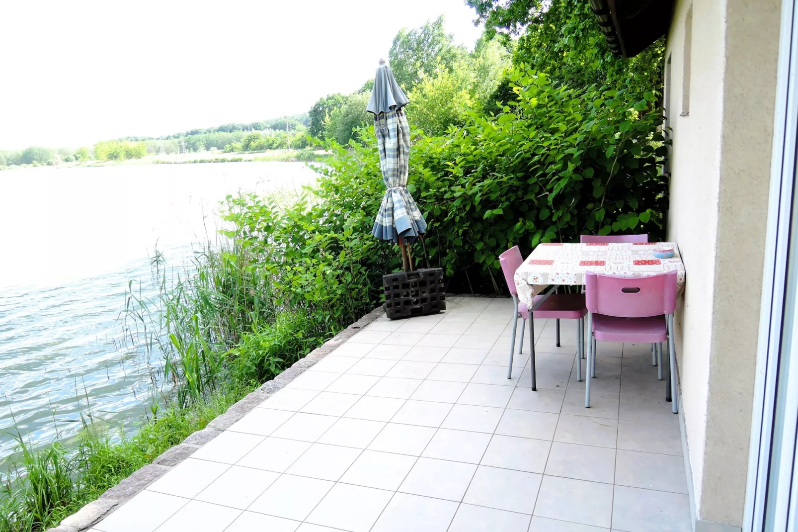Holiday complex in Jezierzyce by Szczecin at the lake 30 qm for 4 persons Typ C Zolty - Terrace