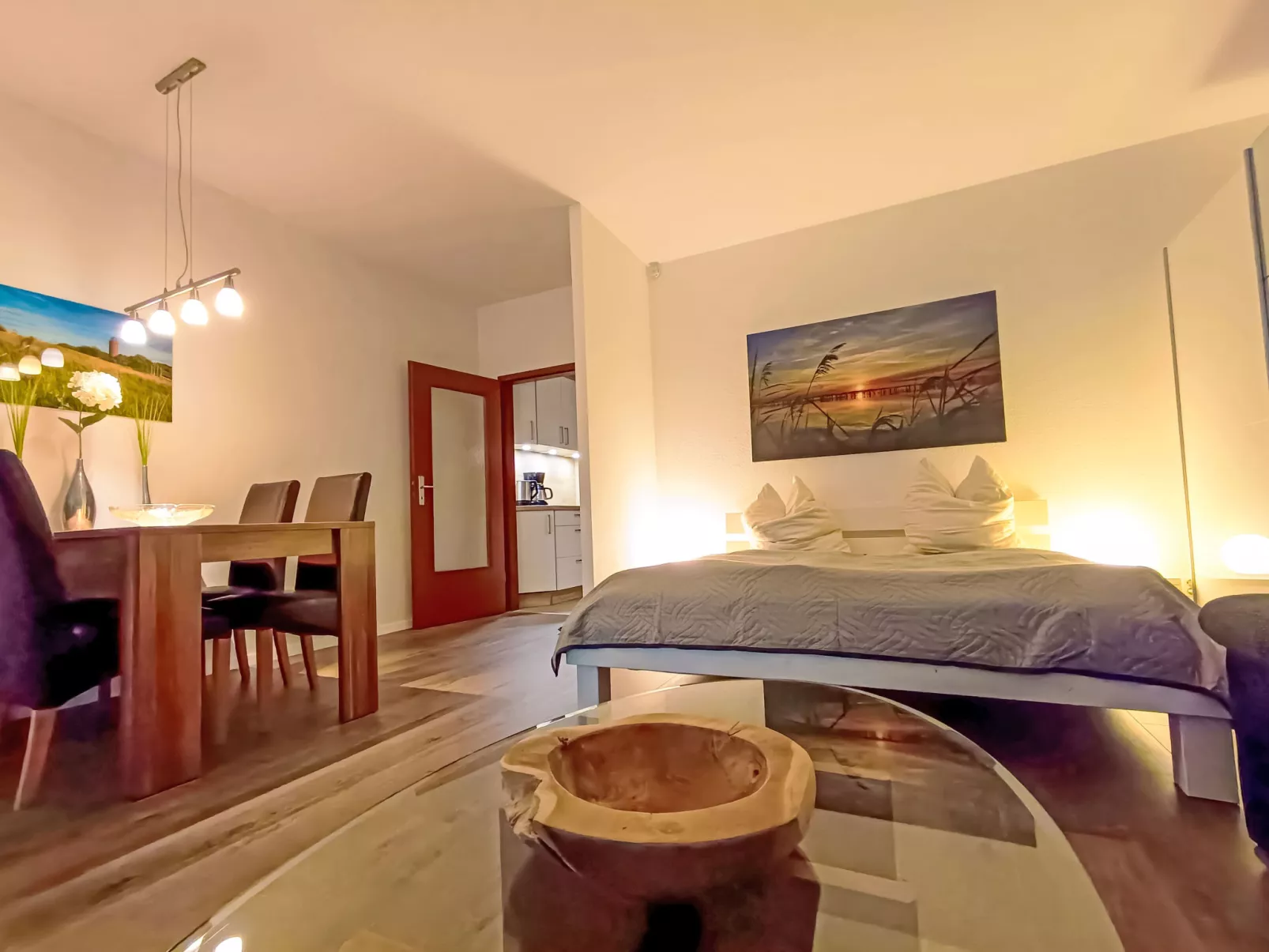 Glowe (GLW661) - Dedans