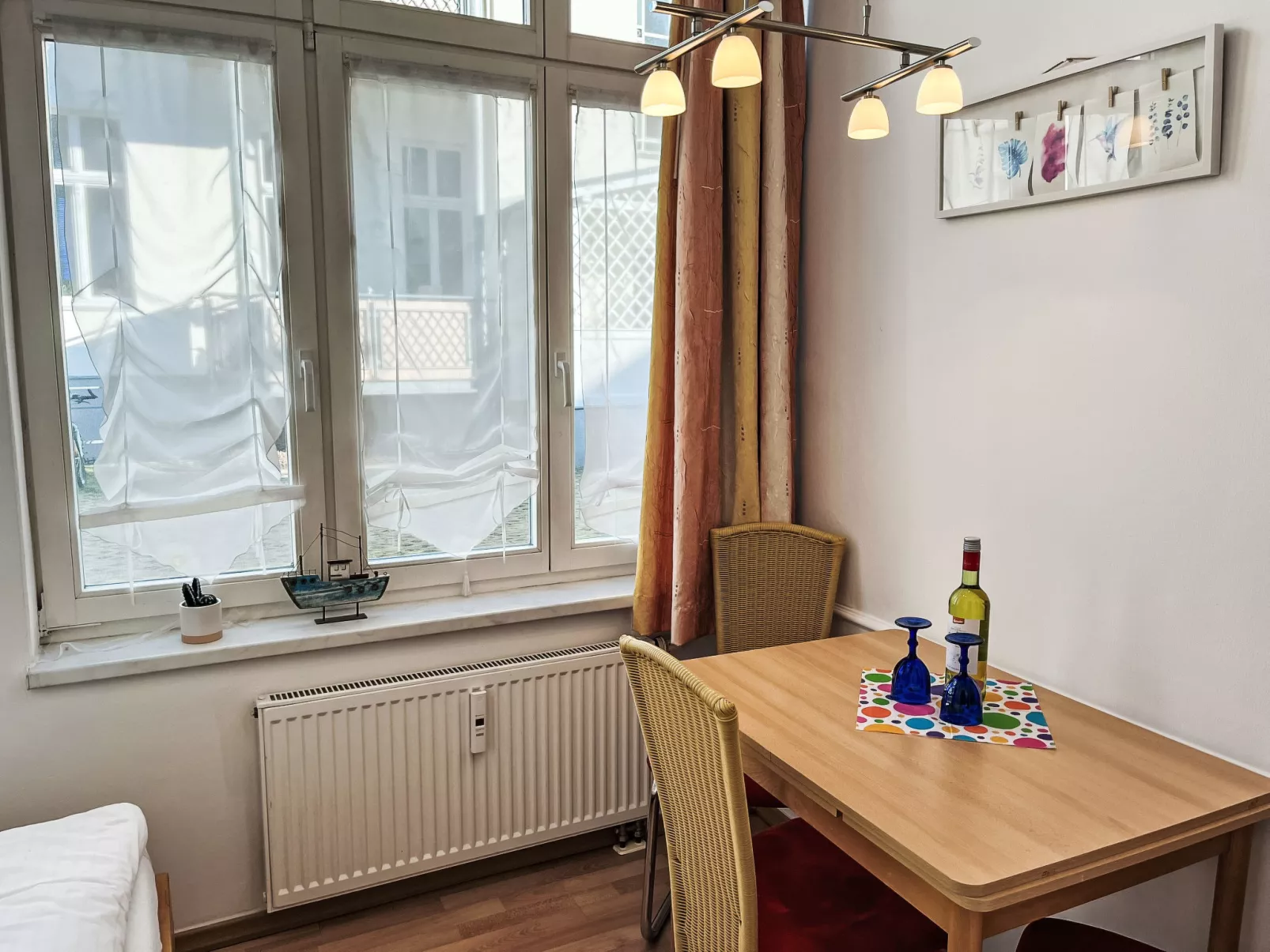 Bergstraße - Drinnen