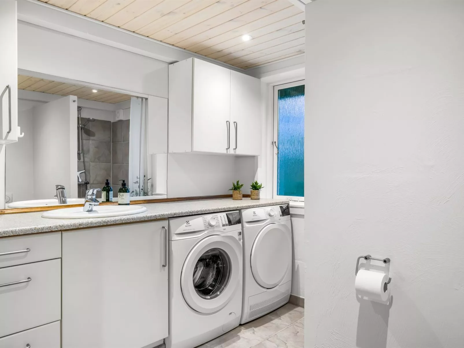 "Heina" - 25km from the sea - Drinnen