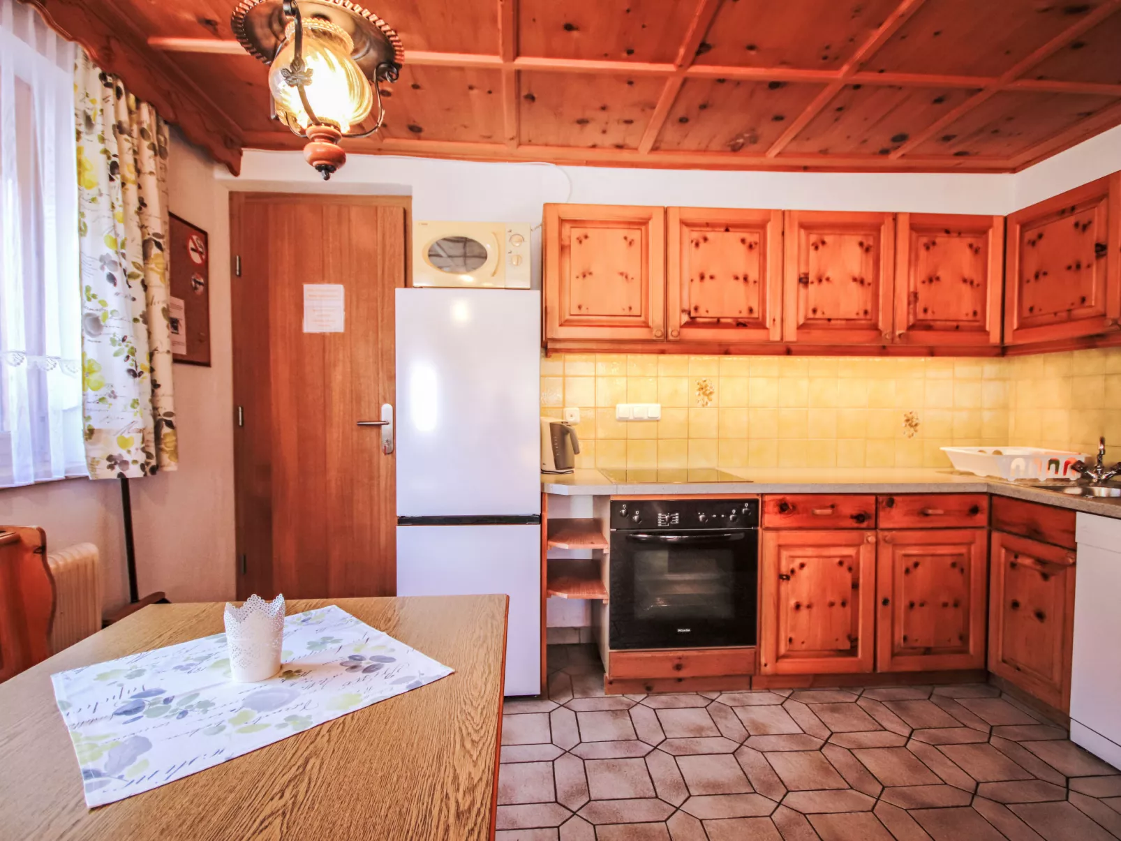 Garni Regina - Inside