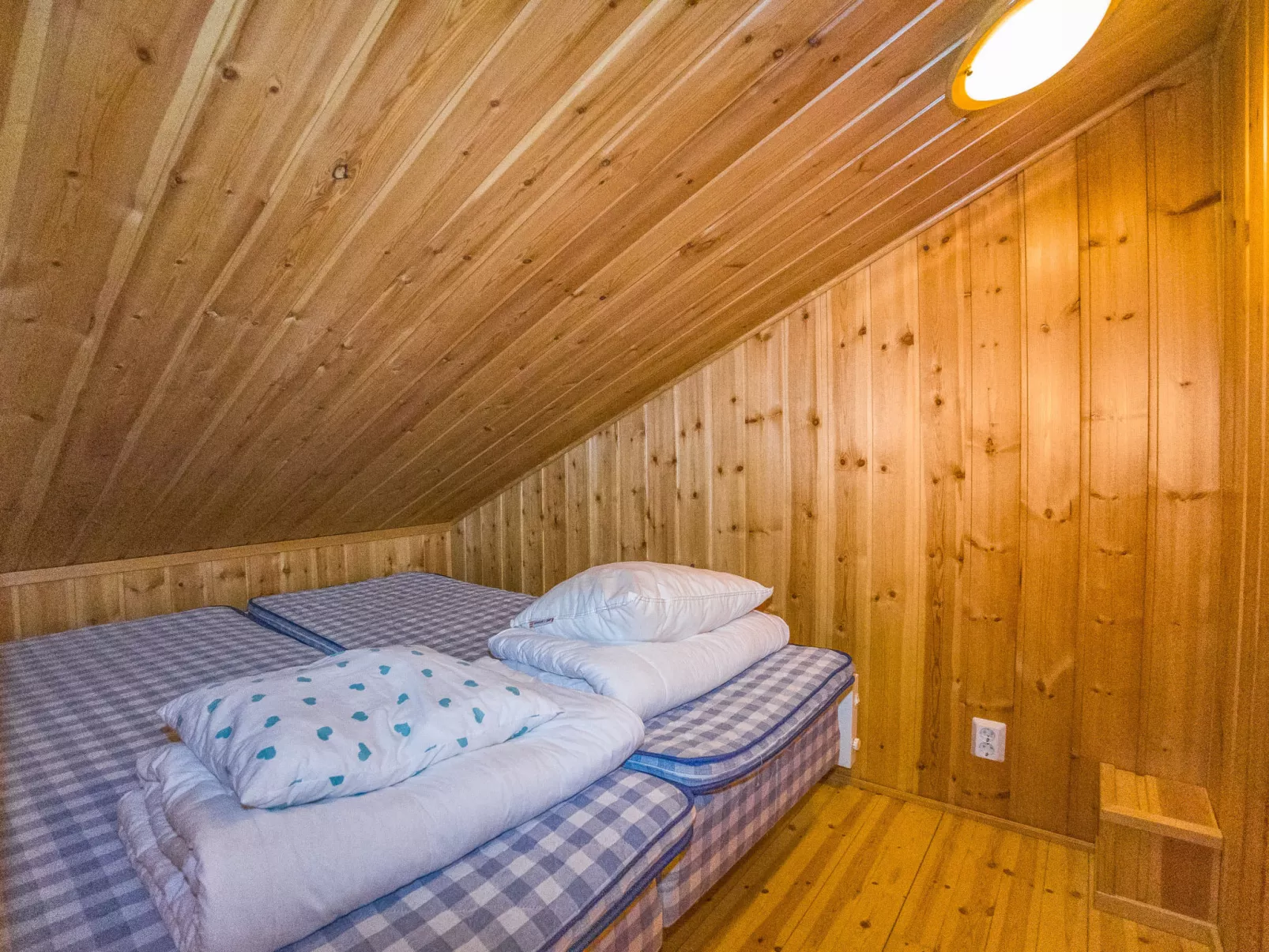 Kaukonraitti 4 c 2 - Dedans