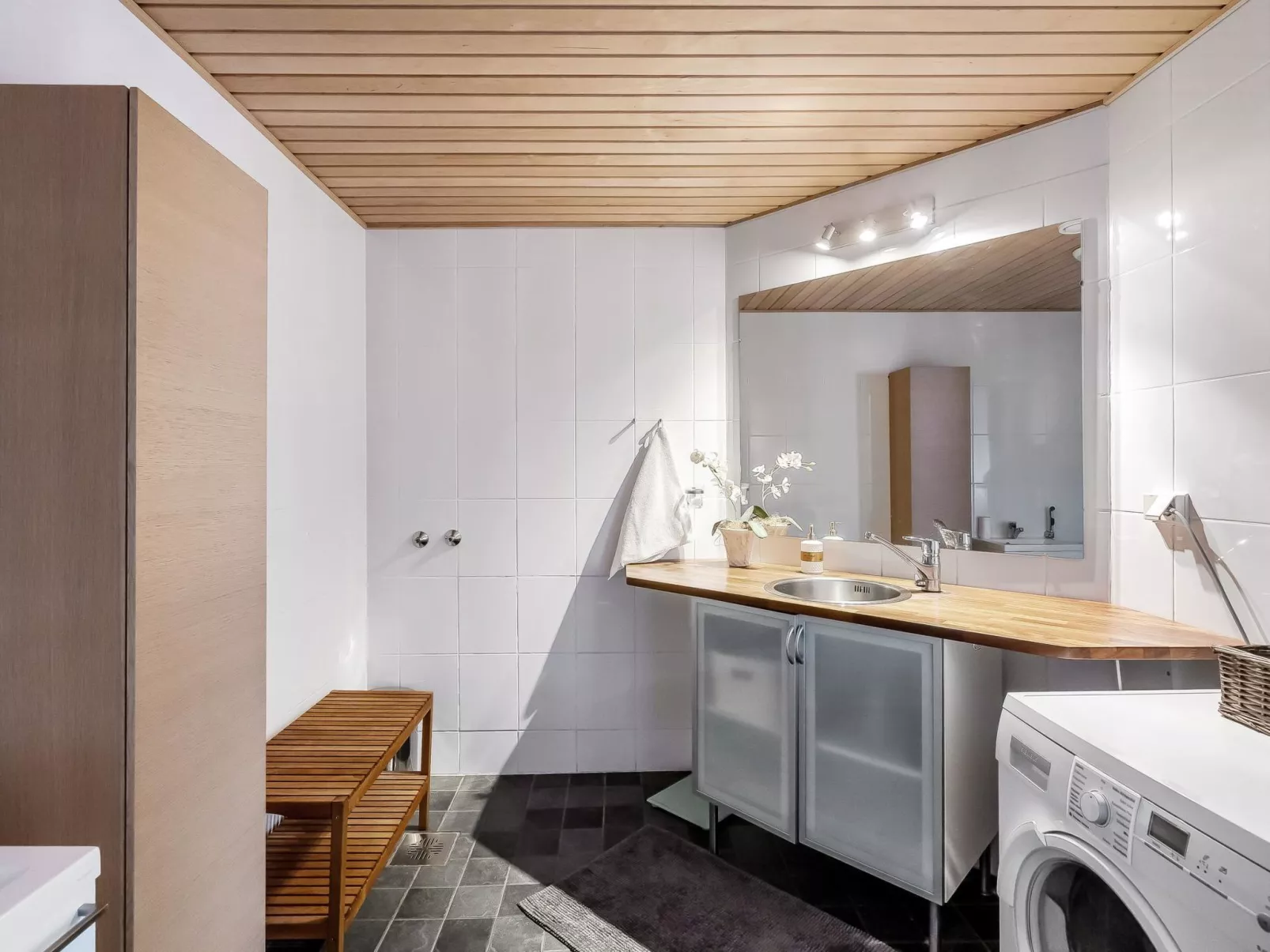 Mustijoenranta - Dedans