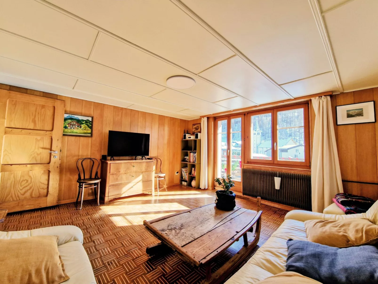 Faderhorn 8 - Inside