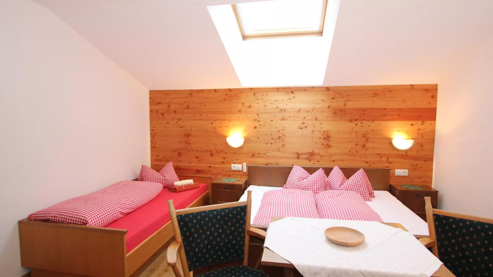 Alpenhaus Lacknerbrunn-Bedroom