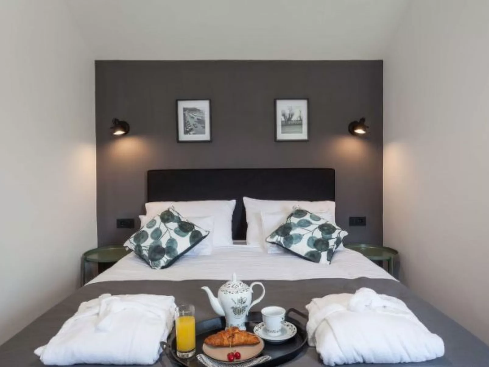 Villa Royal with heated pool - Image-tags.info