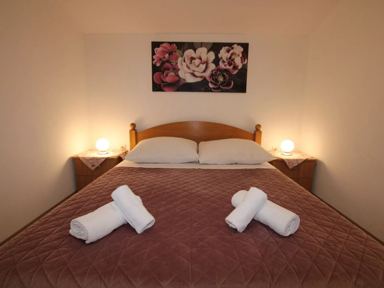 Apartment Julia Rosa / HR-11080-03 - Image-tags.info