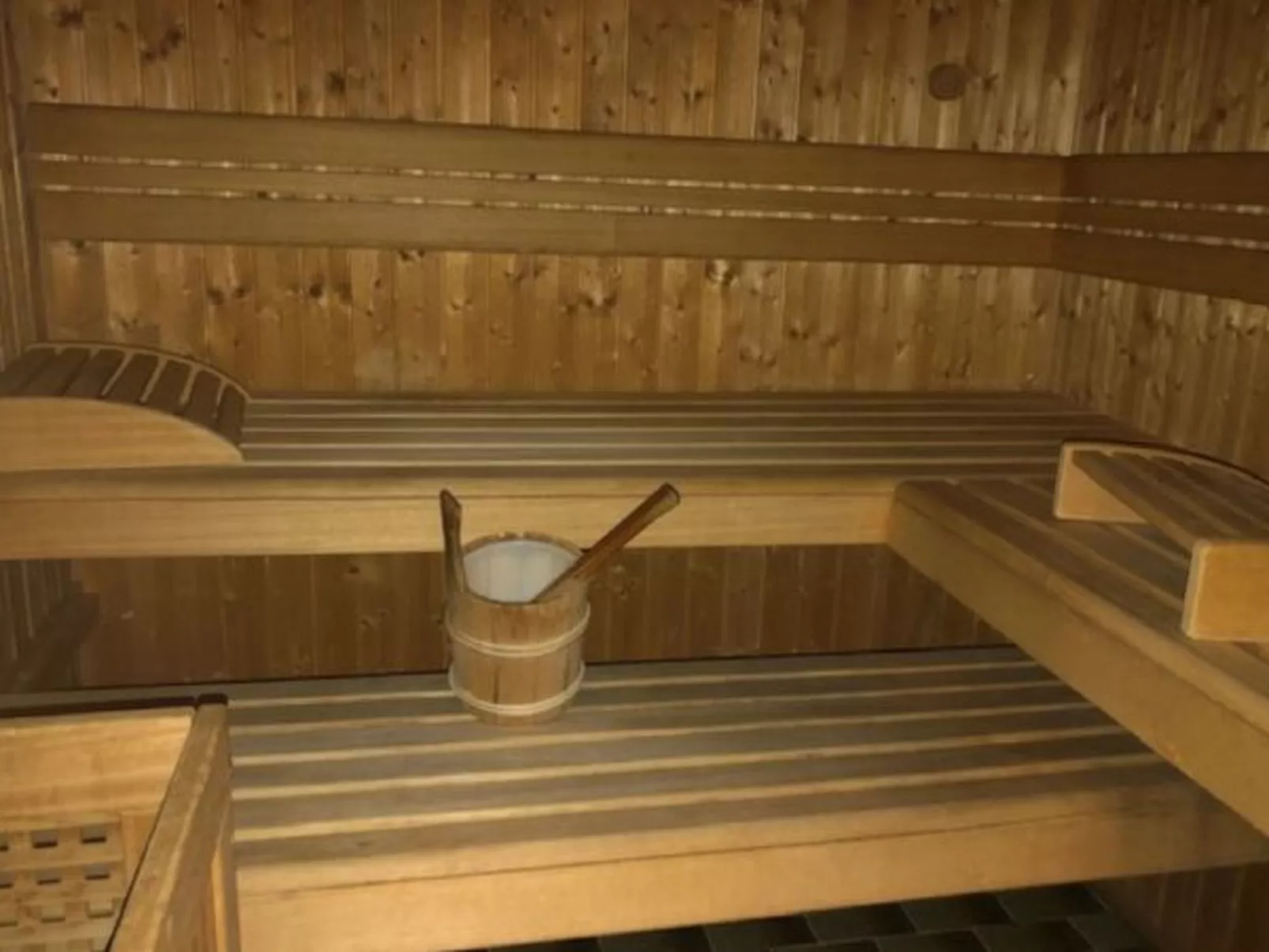 Pied-à-terre in Crans-Montana, pool and view - Swi - Inside