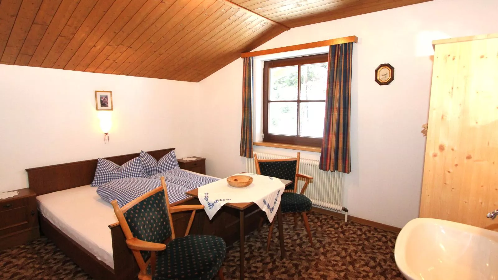 Alpenhaus Lacknerbrunn-Bedroom