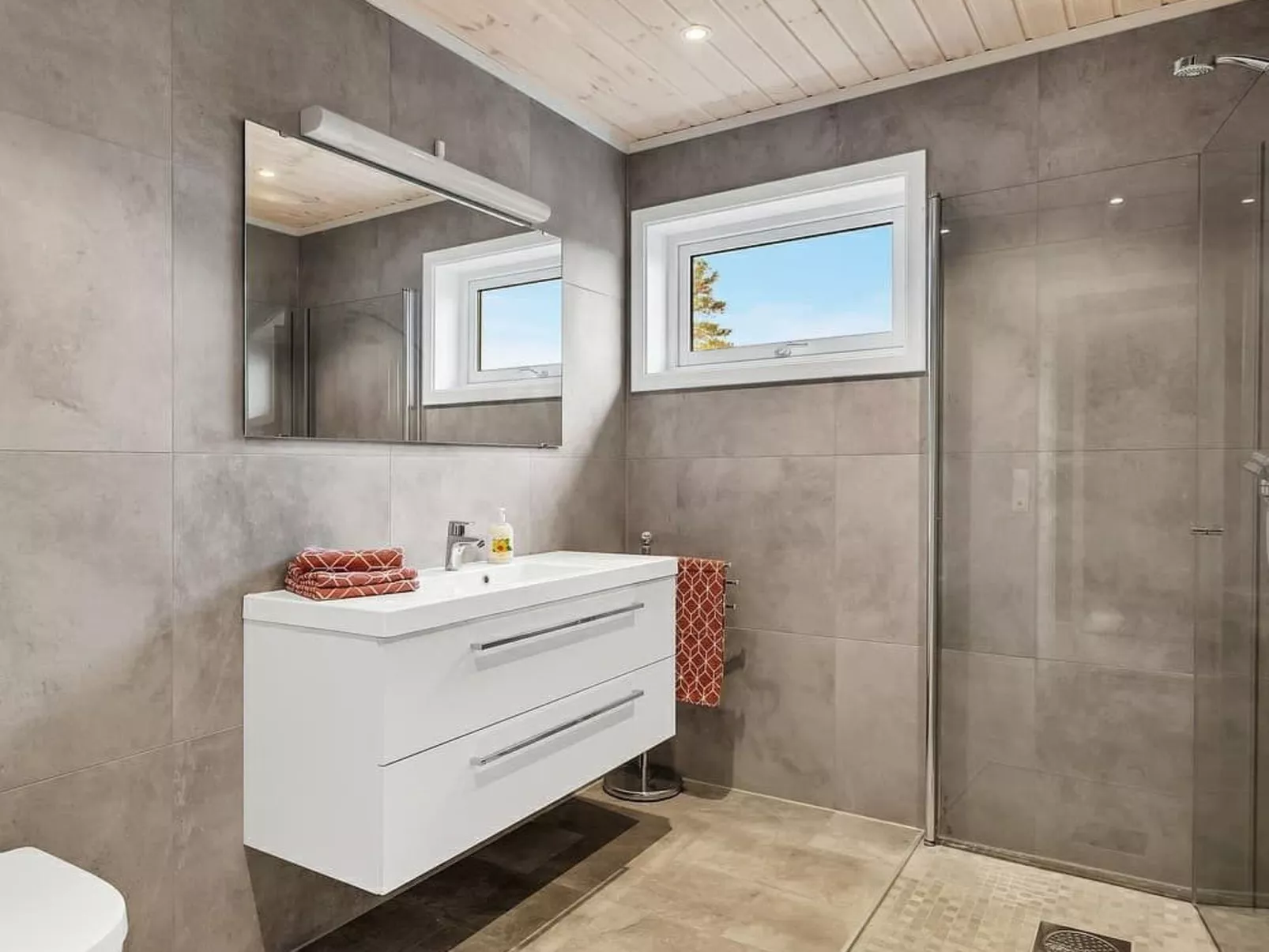 Tingvoll Blockhaus - Drinnen