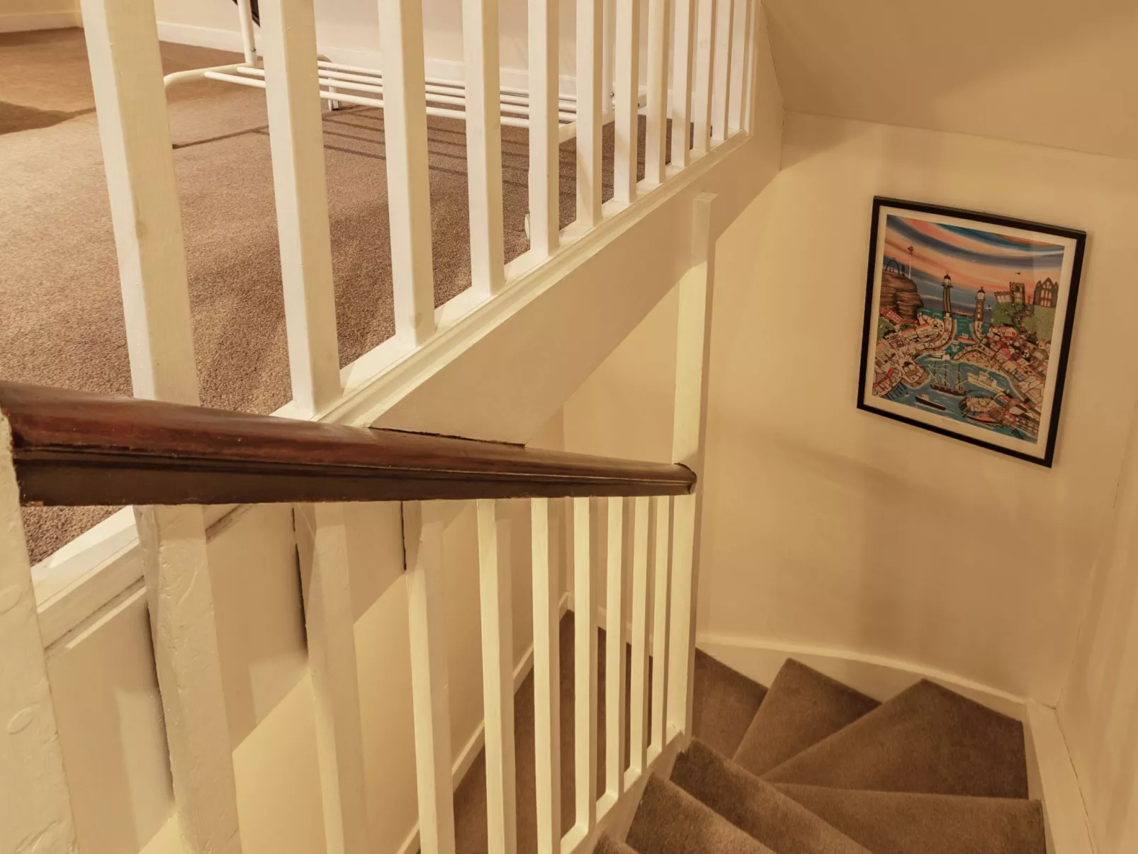 Robins Nest - Inside