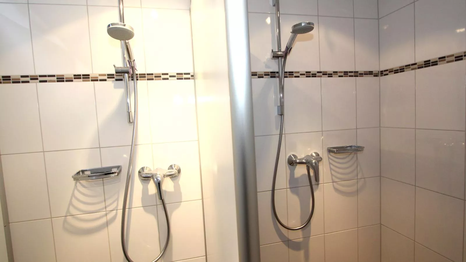 Alpenhaus Lacknerbrunn-Bathroom