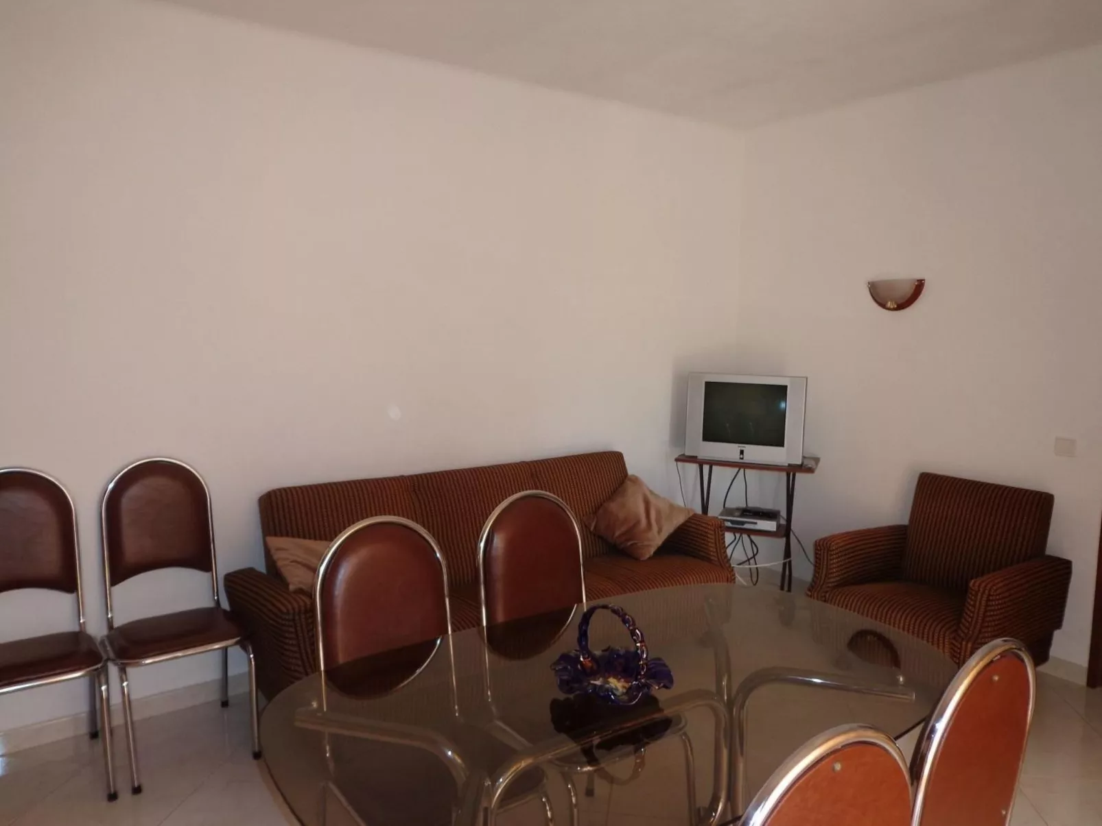 Mit Blick auf das Wasser - Inside