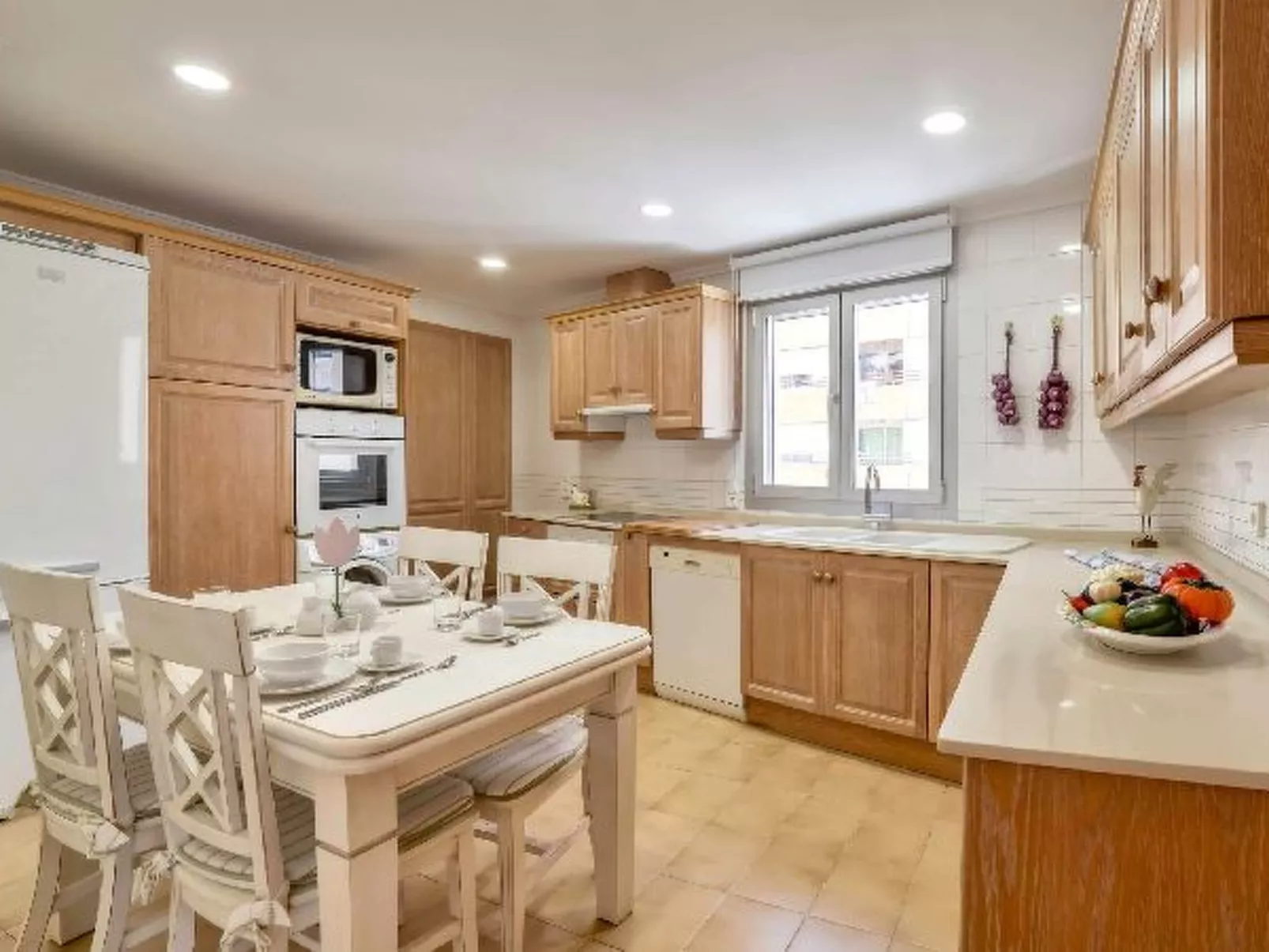 Apartment Capri - PlusHolidays - Image-tags.info