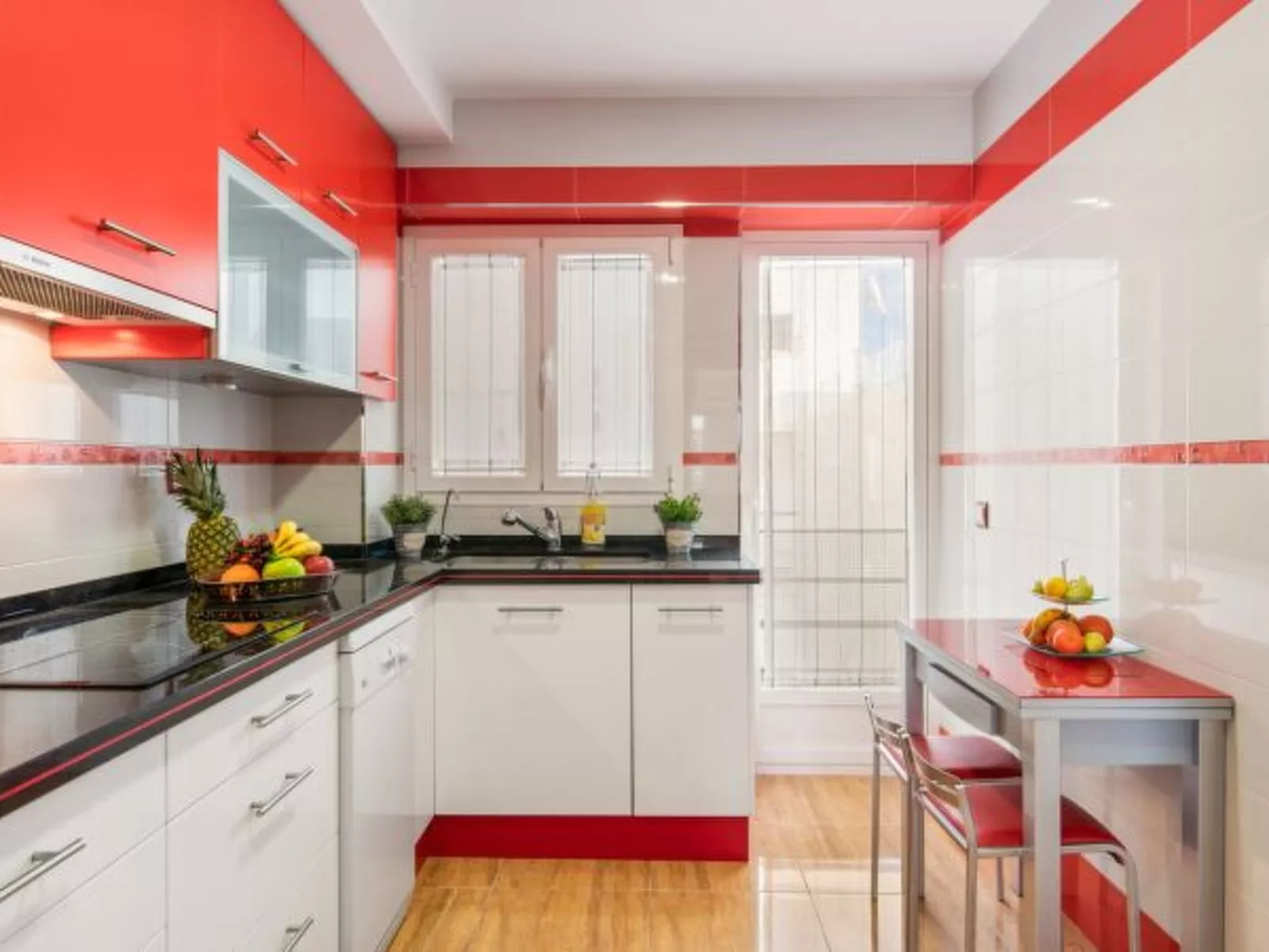 Apartament Pondarosa - PlusHolidays - Image-tags.info