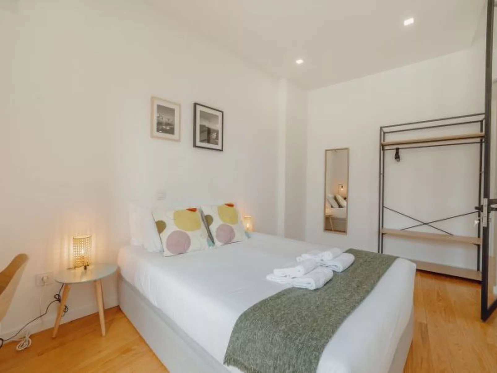 COURTYARD OPORTO DESIGN APARTMENT E - Inside