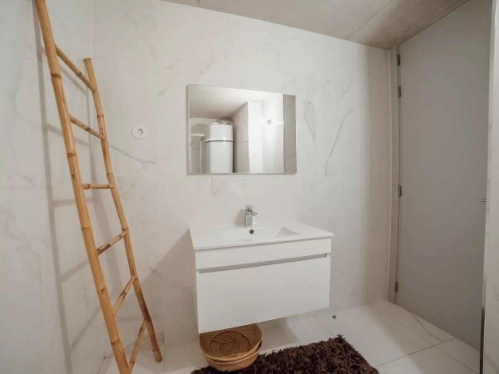 AMAZING DESIGN GARDEN with POOL by VACATIONY - Inside