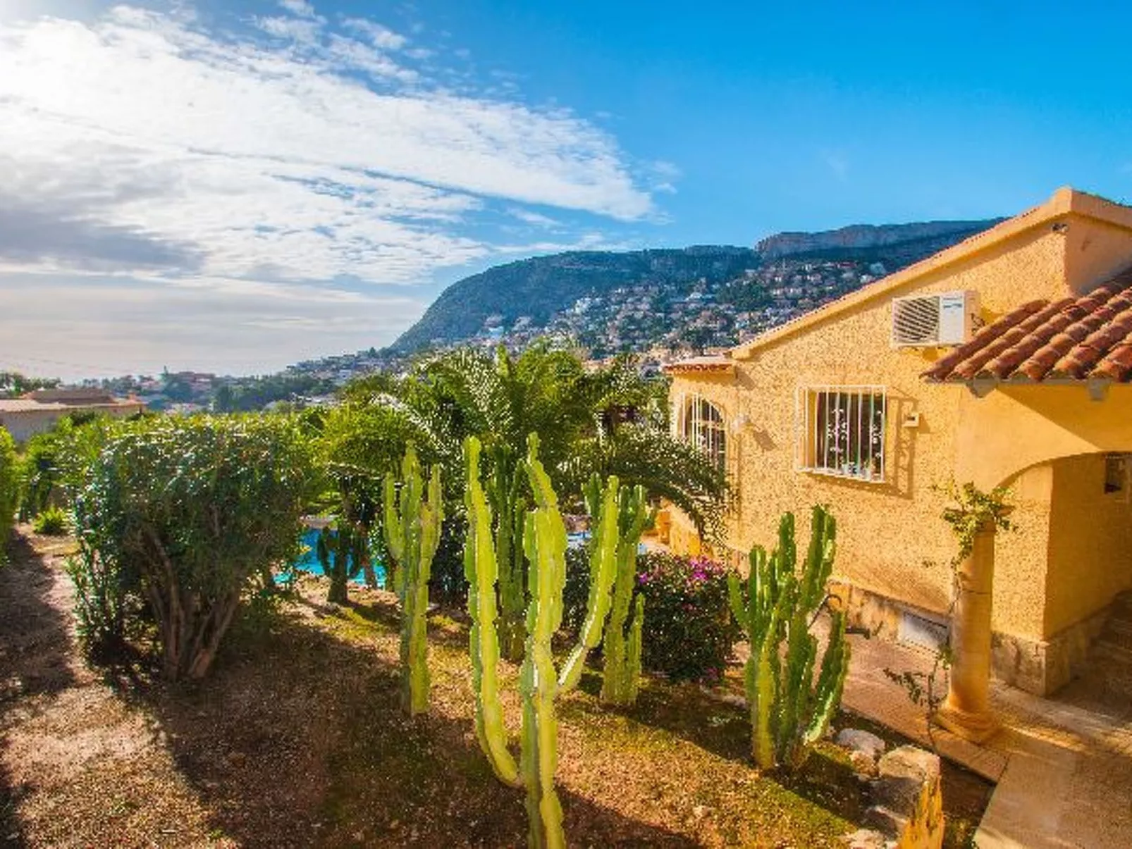 Villa Sanlio - PlusHolidays - Image-tags.info