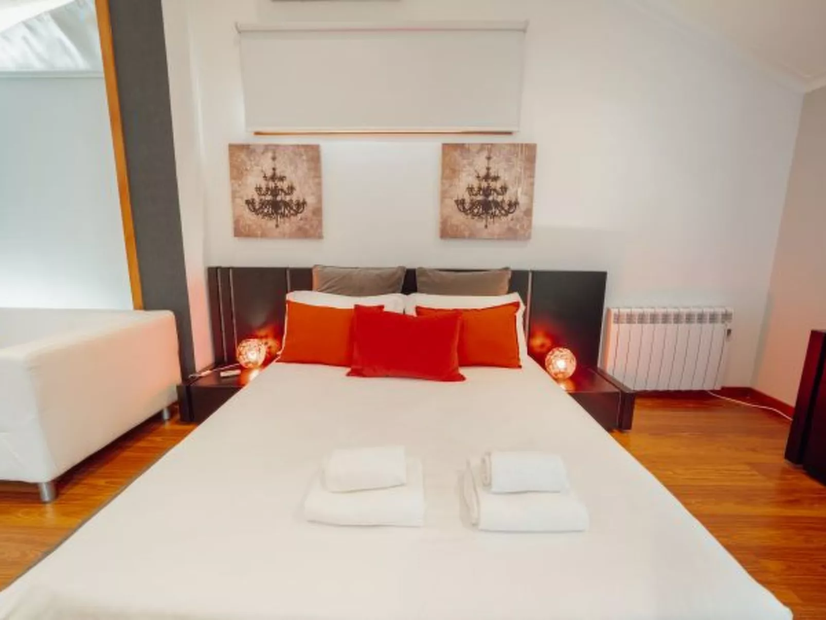 POOL & CINEMA VILLA by VACATIONY - Inside