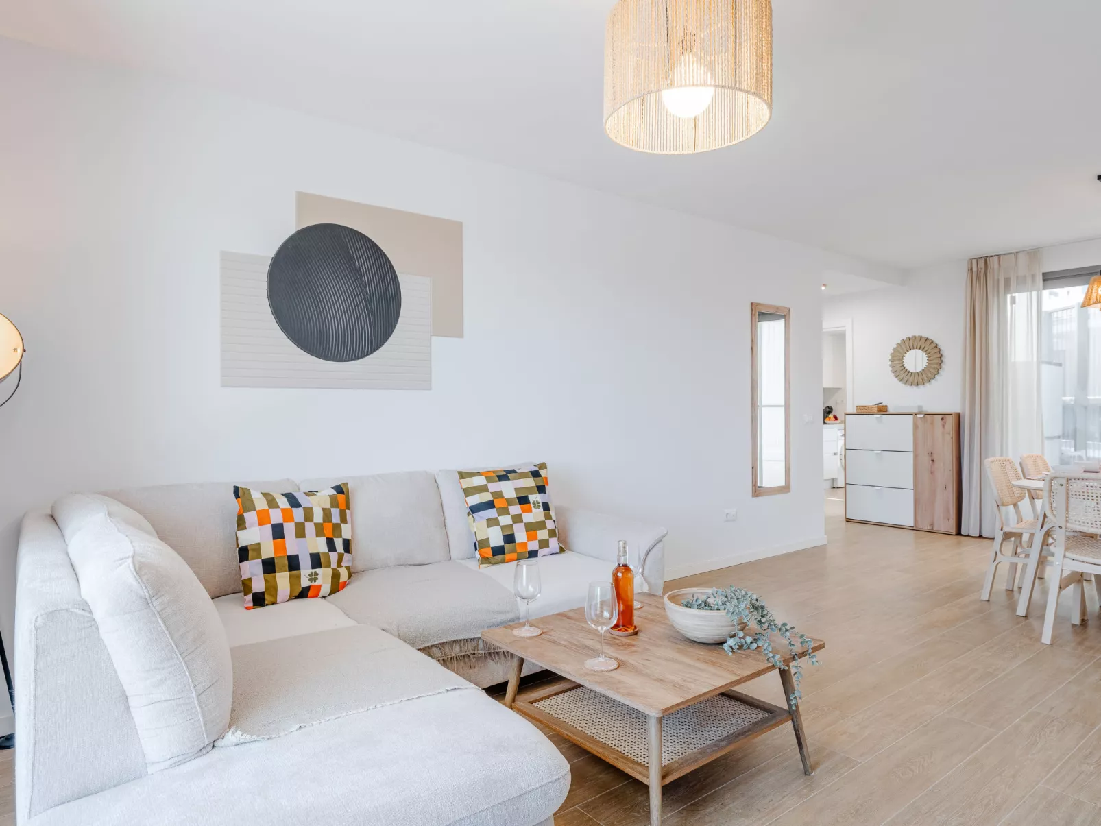 Marina Real III - Inside