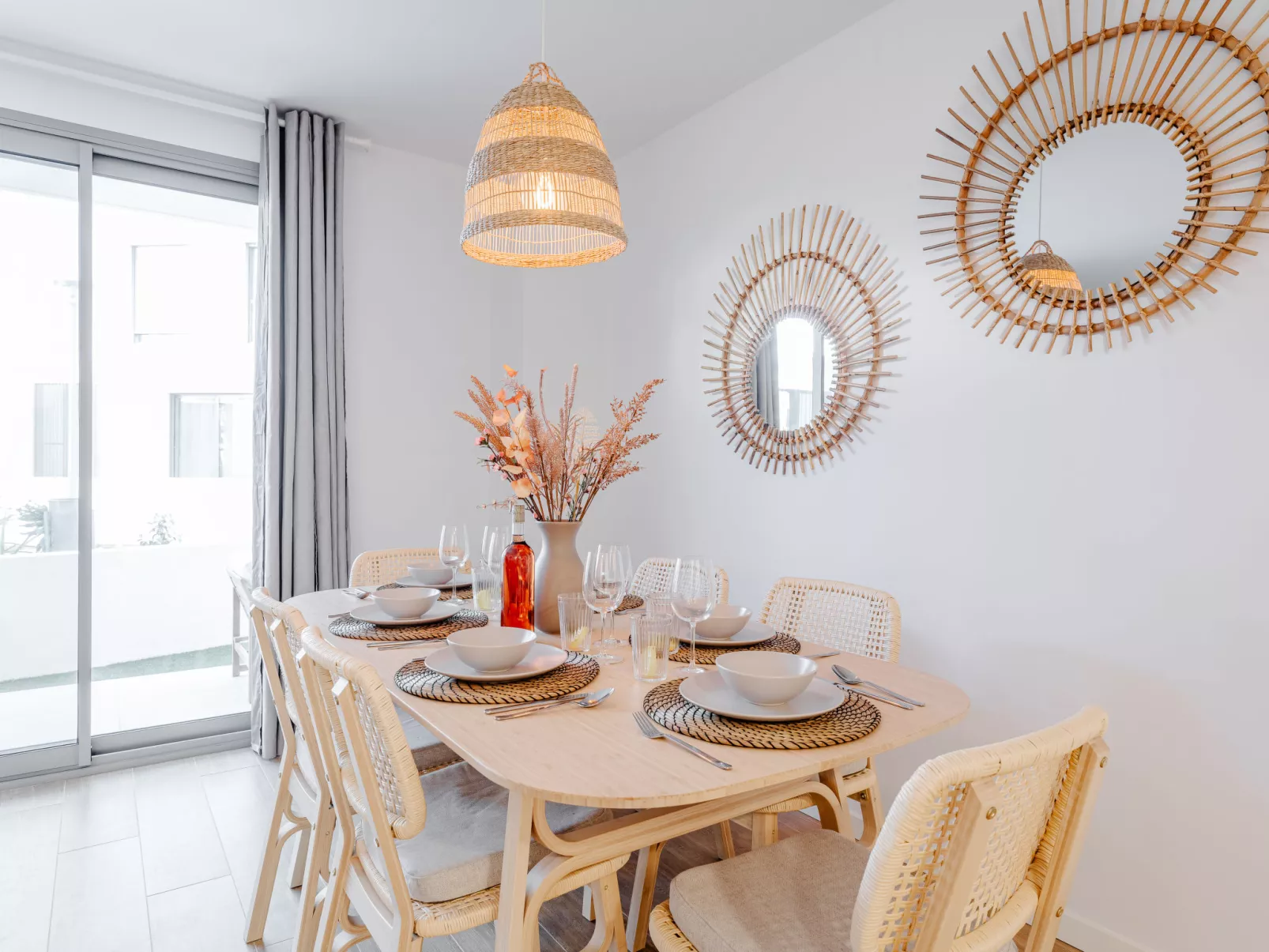 Marina Real III - Inside